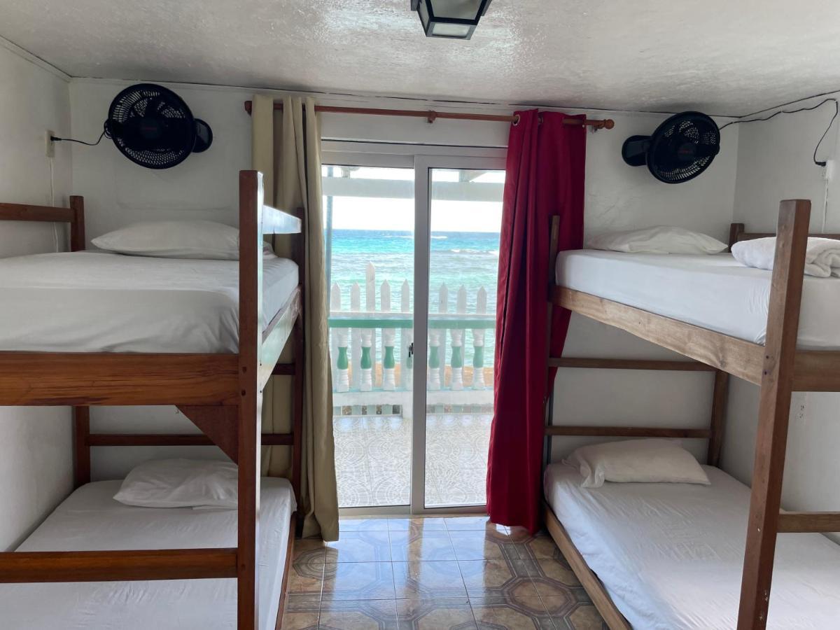 The Wave Hostel Corn Island Brig Bay Eksteriør bilde