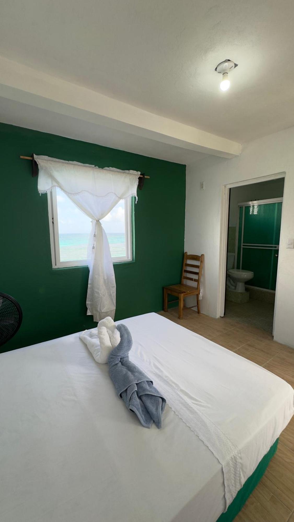The Wave Hostel Corn Island Brig Bay Eksteriør bilde